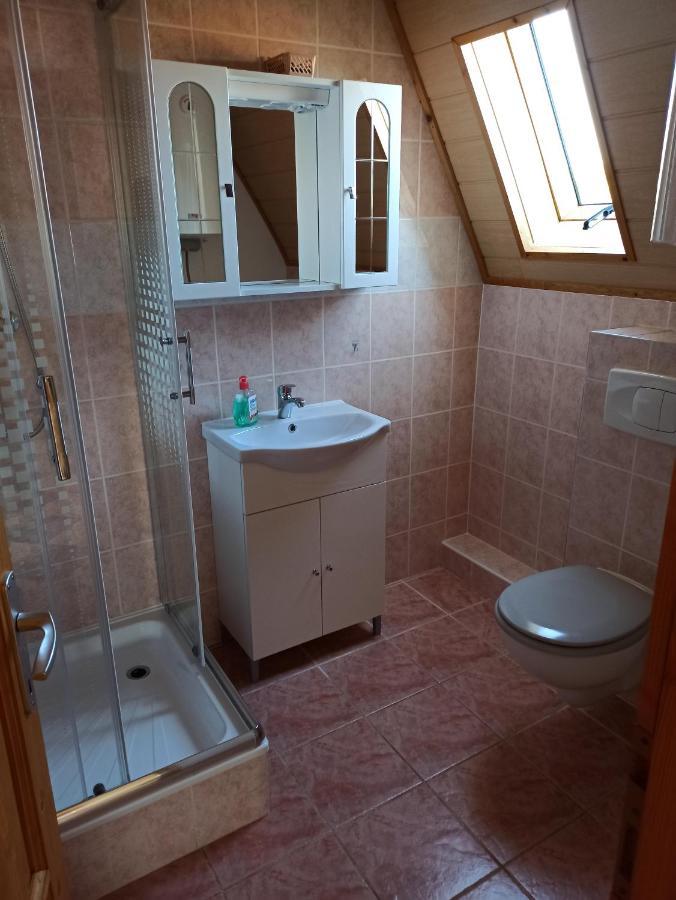 Aniko Apartmanhaz Balatonfoldvar Exterior photo
